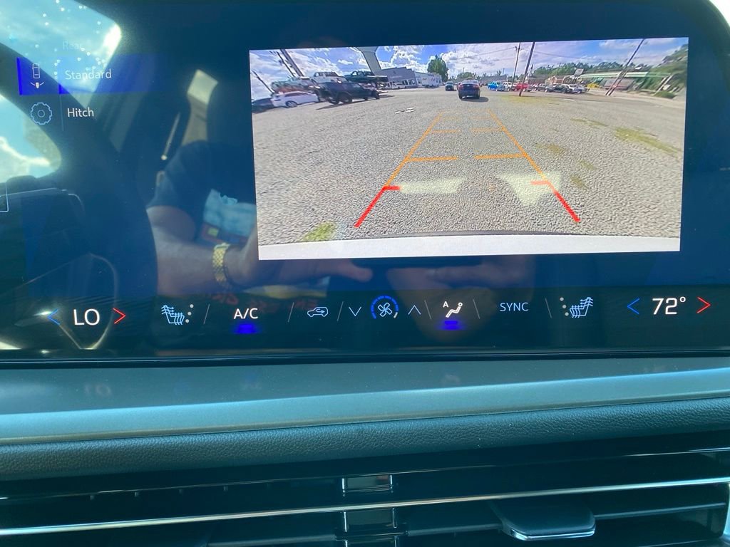 New 2026 Chevrolet Traverse LT image 14