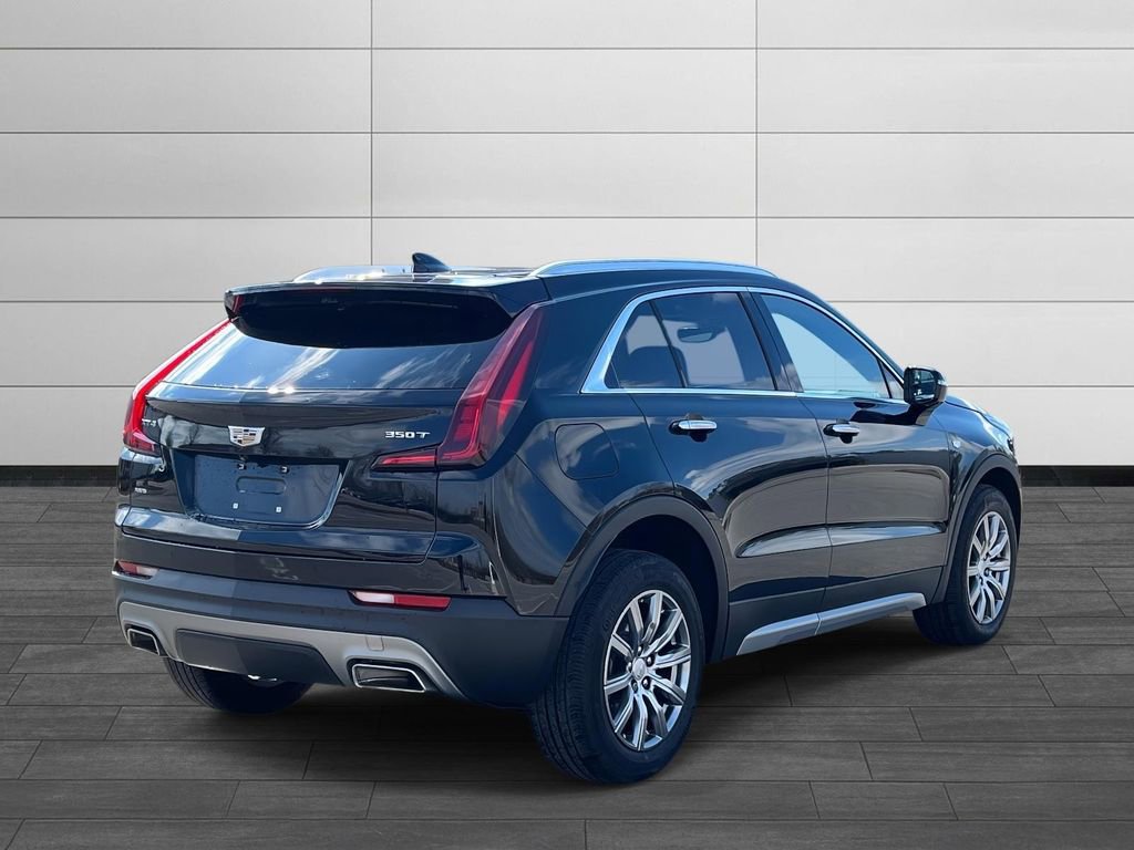 Used 2023 Cadillac XT4 Premium Luxury w/ Enhanced Visibility Package image 5