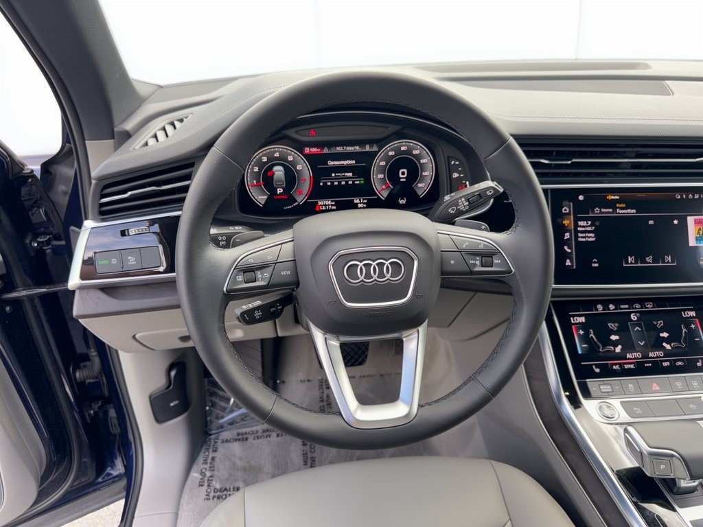 Used 2023 Audi Q7 2.0T Premium w/ Convenience Package AWD/4WD image 10