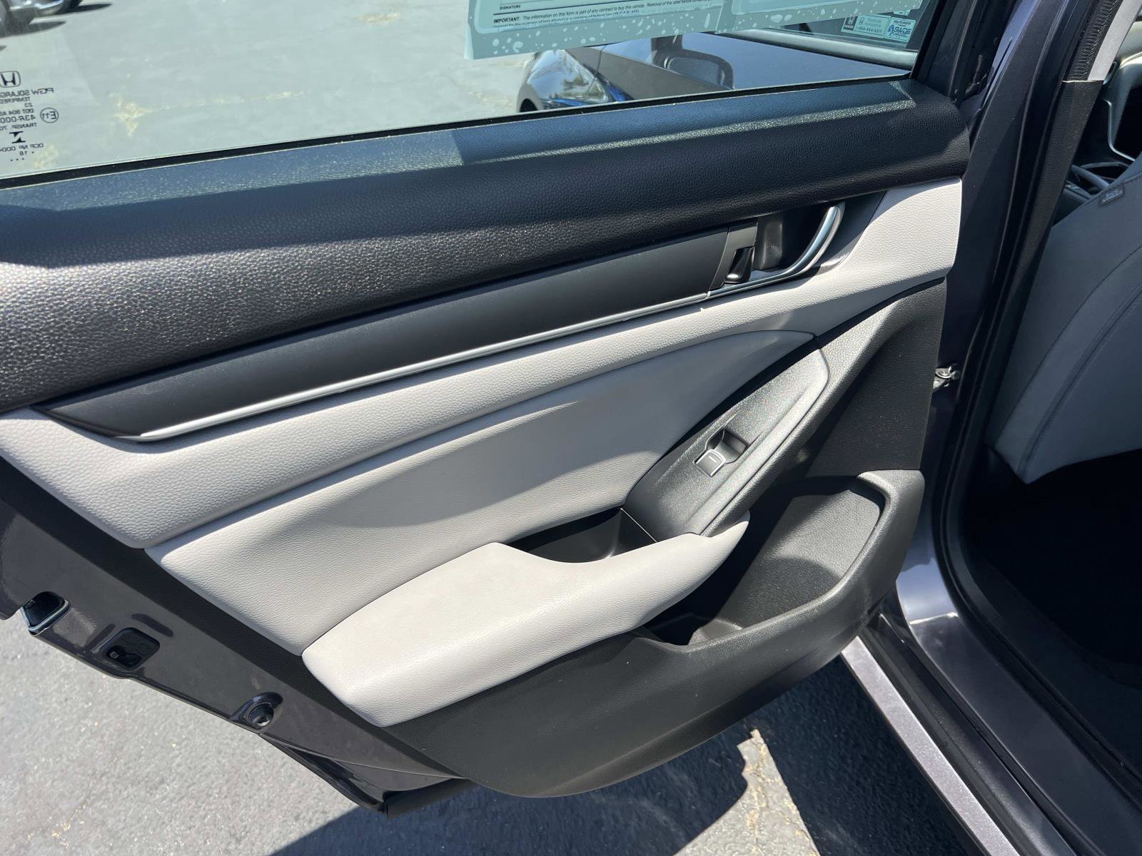 Certified 2018 Honda Accord LX image 19
