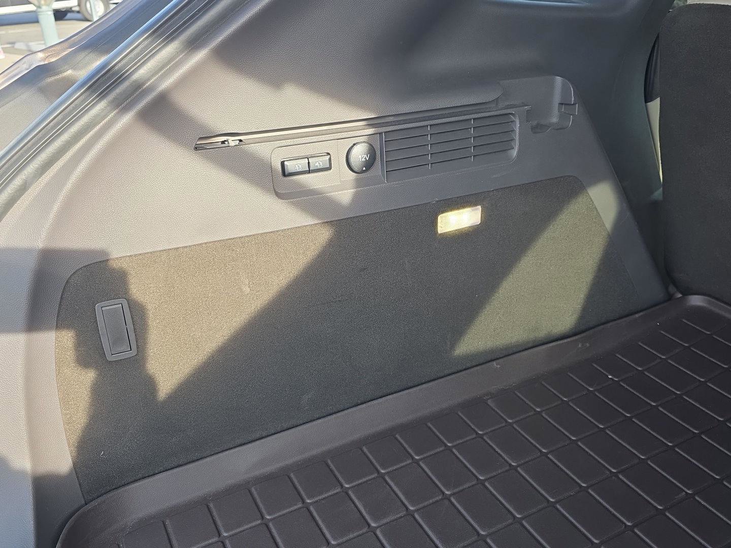 Used 2020 Lincoln Nautilus Reserve image 40