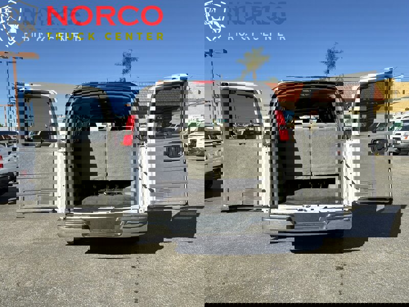 Used 2019 Chevrolet Express 3500 LT w/ LT Preferred Equipment Group image 11