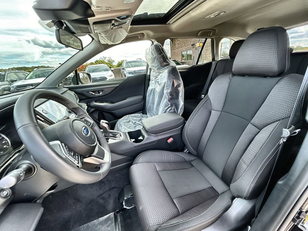 Certified 2025 Subaru Outback Premium AWD/4WD image 11