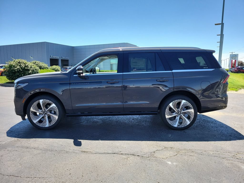 New 2026 Lincoln Navigator Black Label AWD/4WD image 7