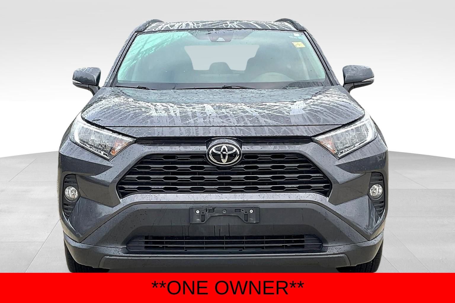 Used 2019 Toyota RAV4 XLE image 3