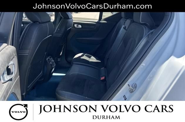 Used 2023 Volvo XC40 Recharge Ultimate w/ Protection Package Premier AWD/4WD image 10