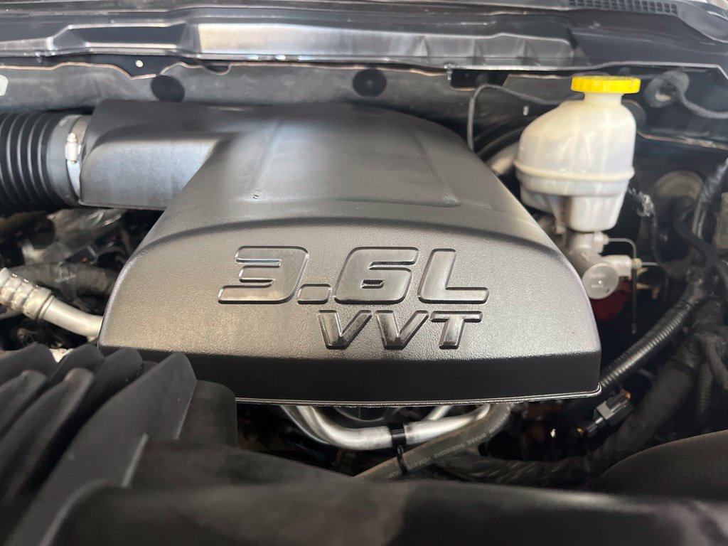 Used 2019 RAM 1500 ST w/ SXT Plus Group AWD/4WD image 12
