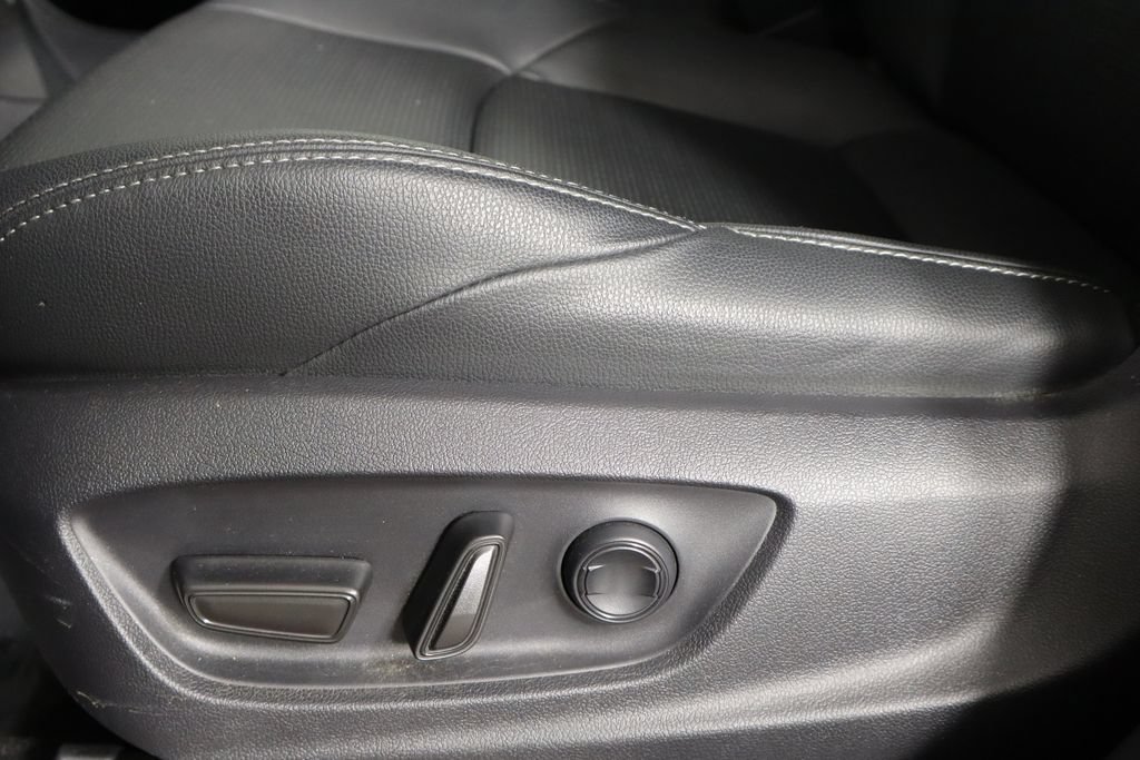 Used 2023 Subaru Solterra AWD image 25