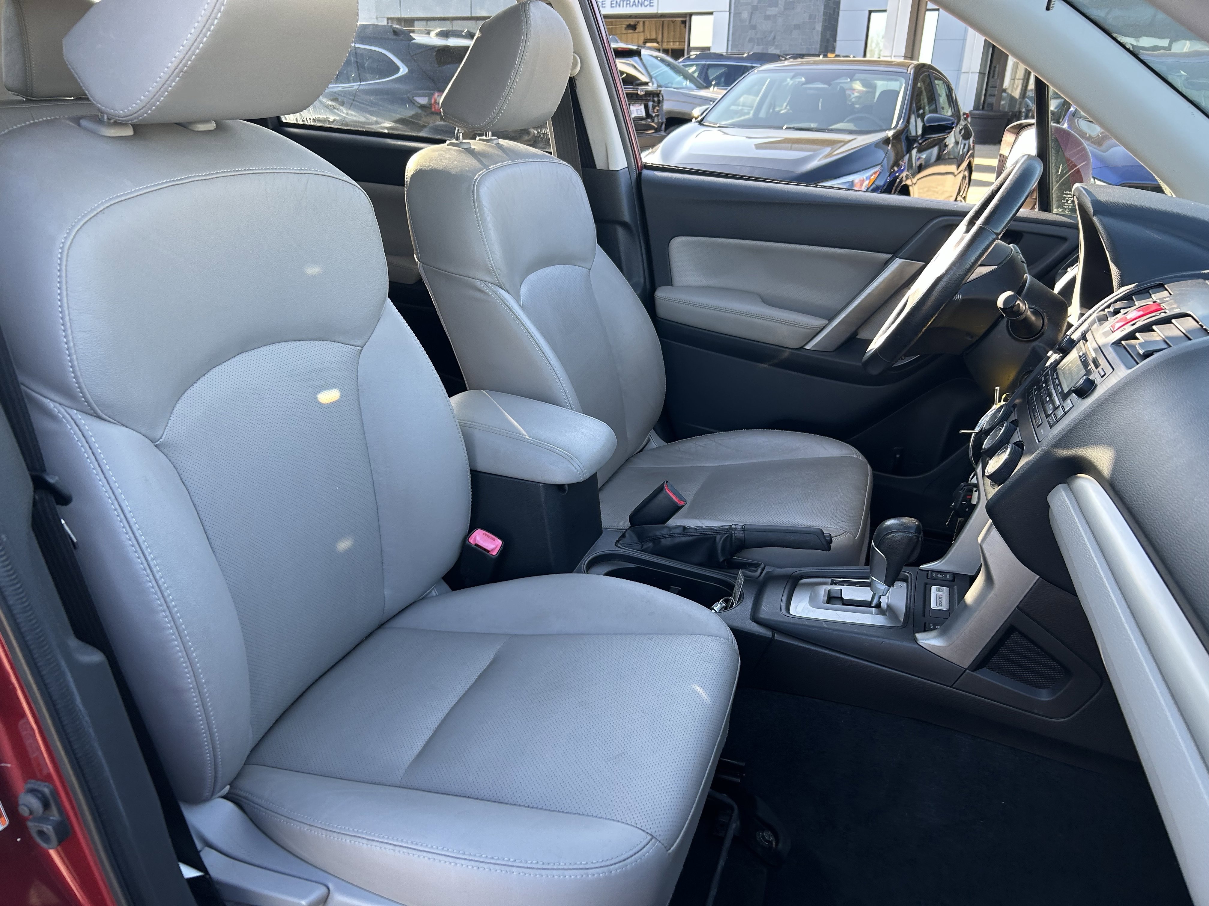 Used 2014 Subaru Forester 2.5i Limited AWD/4WD image 24