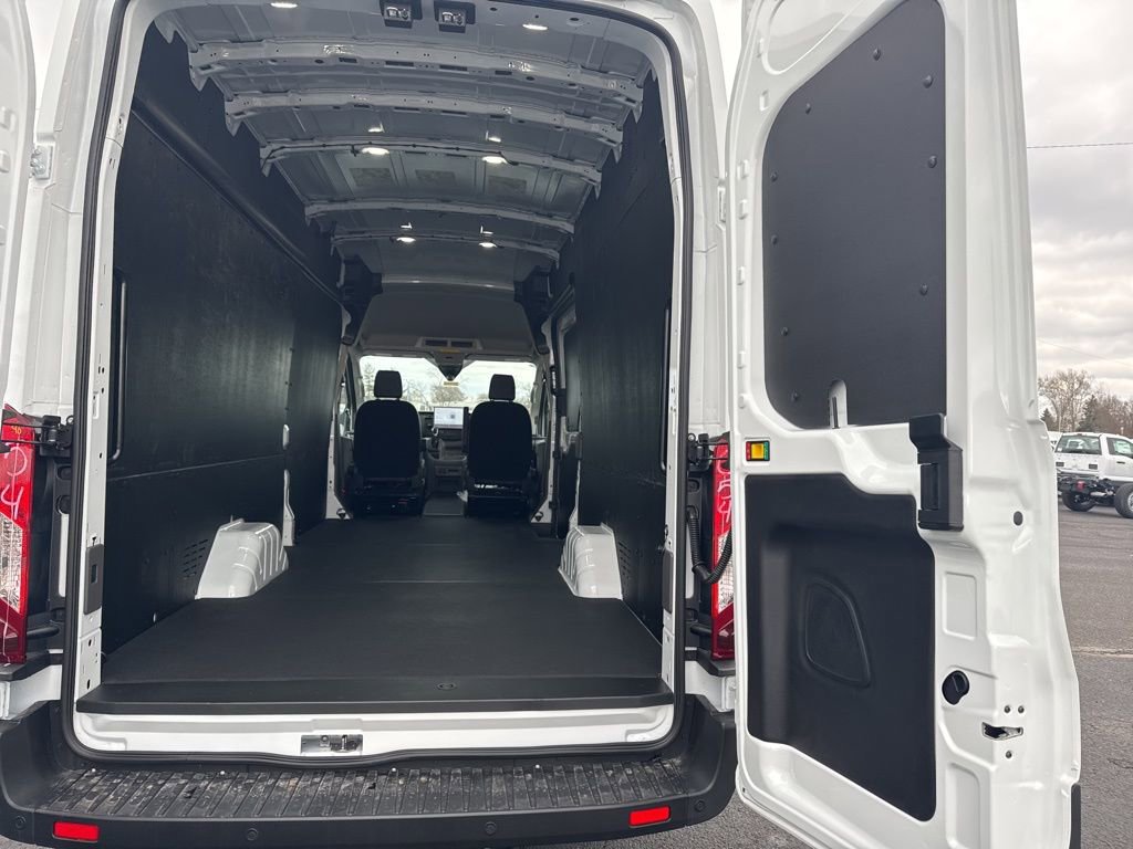 New 2026 Ford Transit 350 148 High Roof Extended image 21