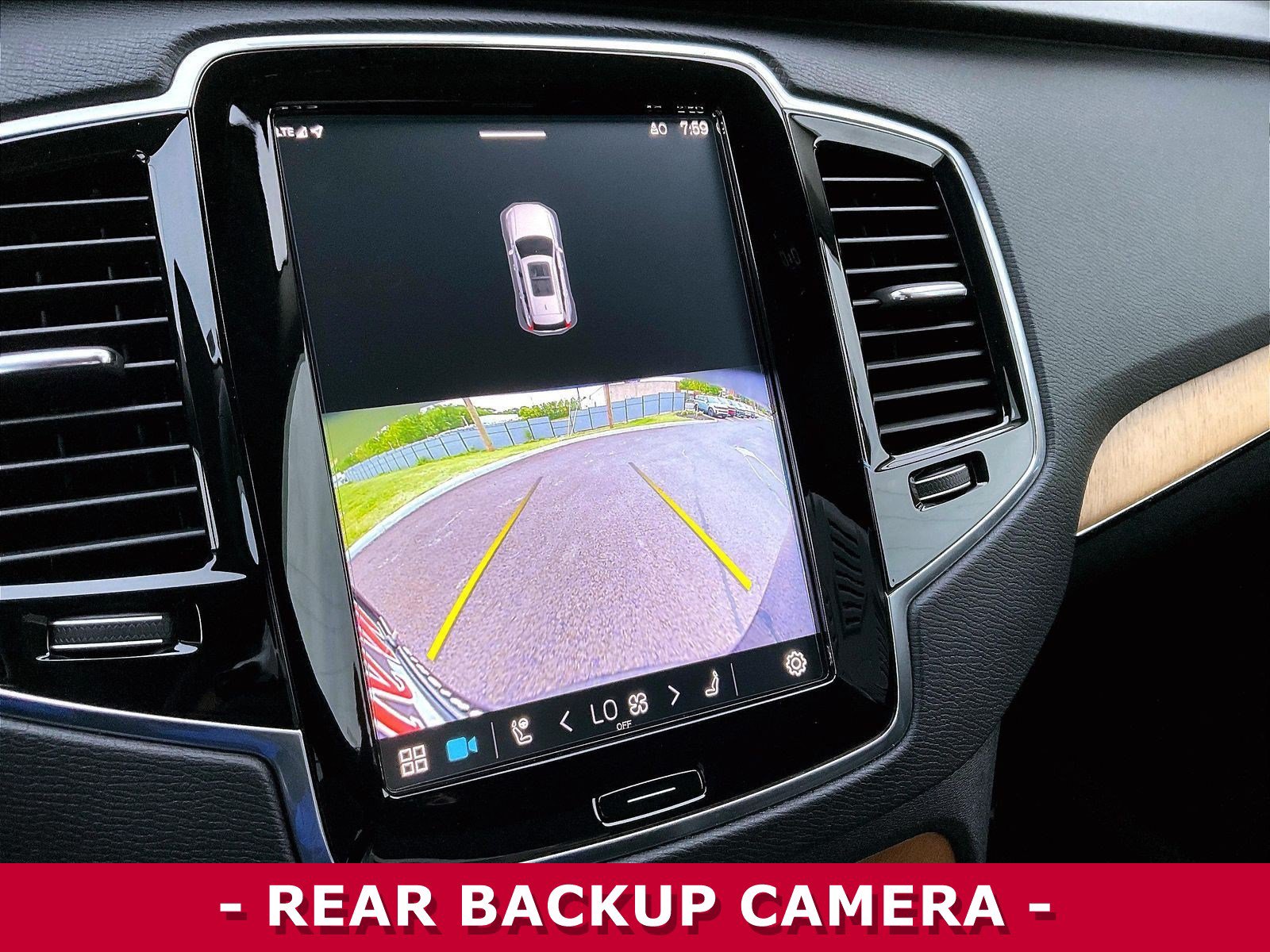 Used 2023 Volvo XC90 B6 Plus w/ Protection Package AWD/4WD image 14