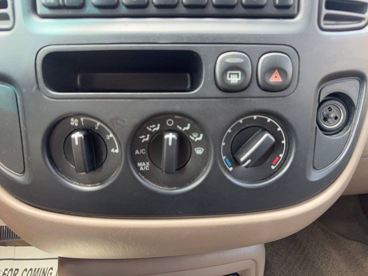 Used 2002 Ford Escape XLT FWD image 39
