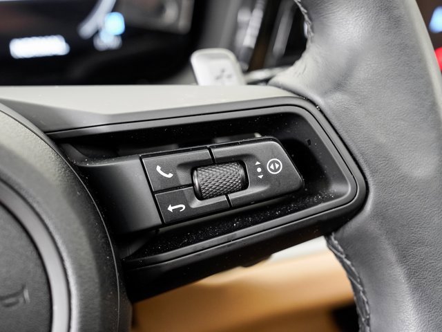 Certified 2025 Porsche Cayenne image 15