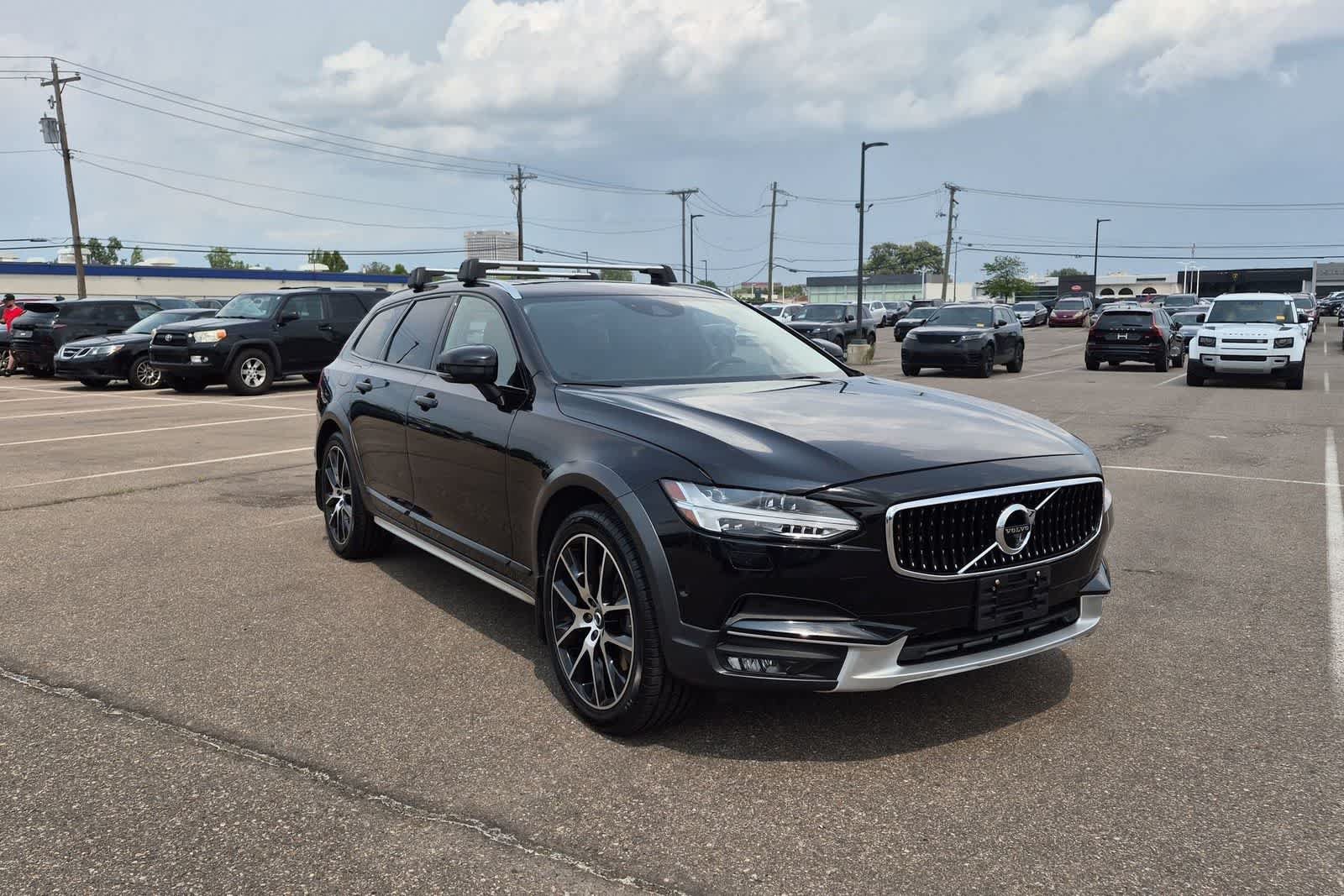 Used 2019 Volvo V90 T6 Cross Country AWD/4WD image 8