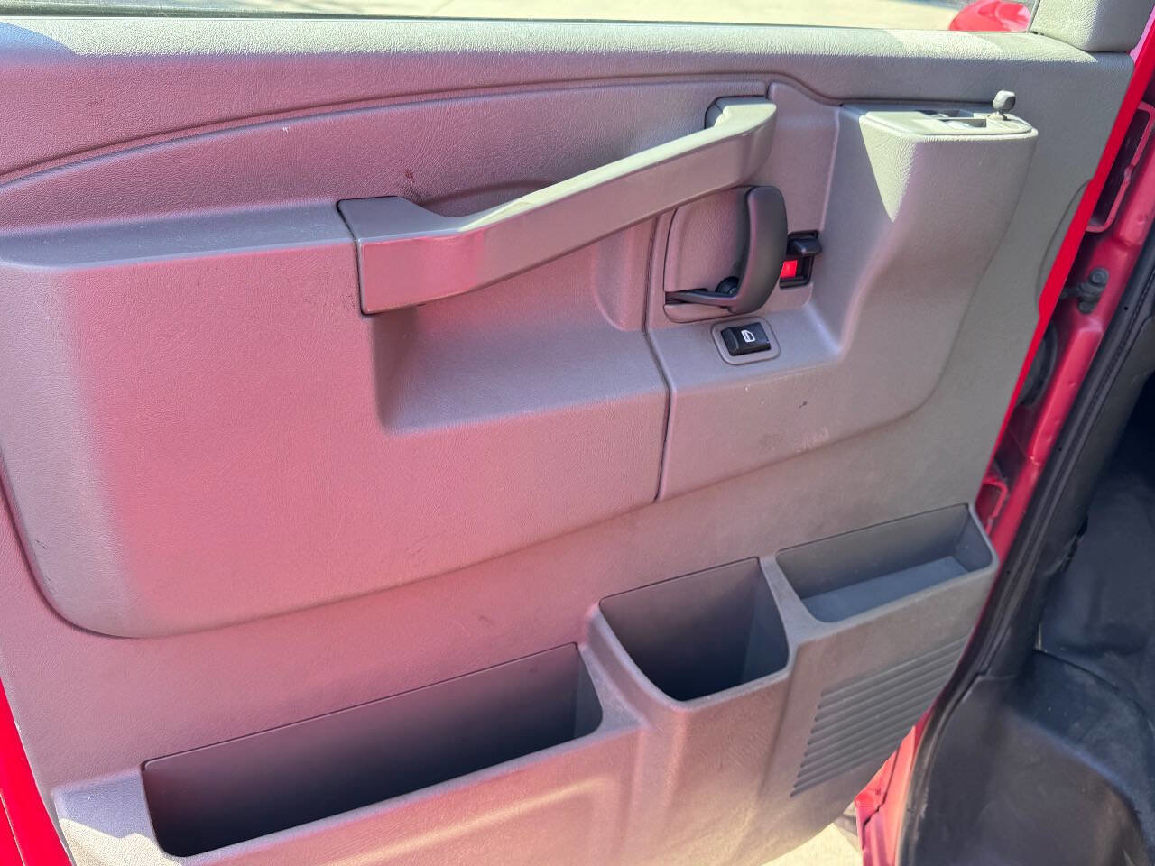 Used 2021 Chevrolet Express 2500 w/ Driver Convenience Package image 12