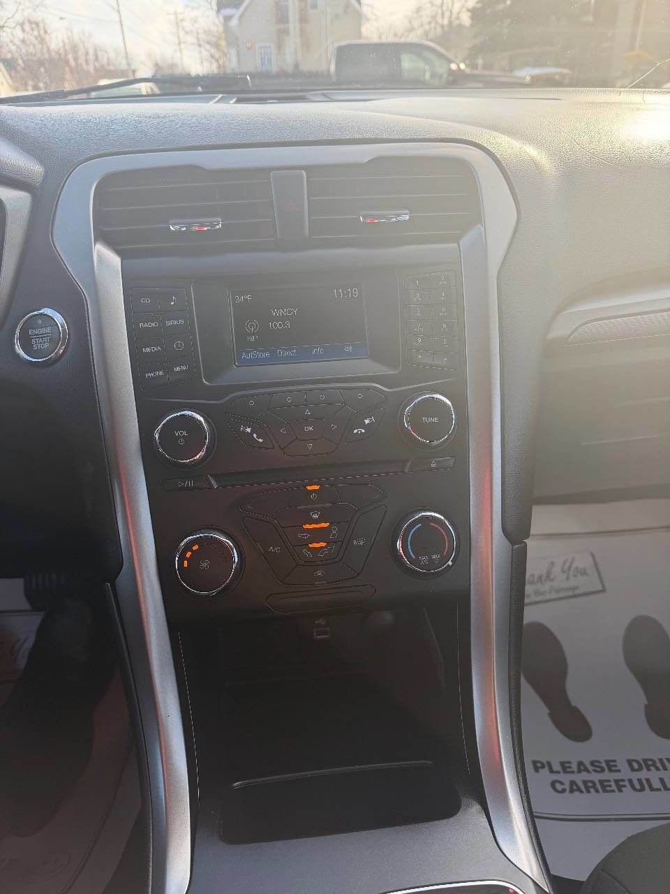 Used 2018 Ford Fusion SE image 25