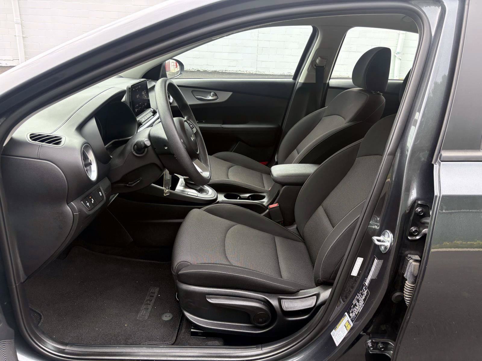 Certified 2023 Kia Forte LXS w/ LXS Technology Package FWD image 20