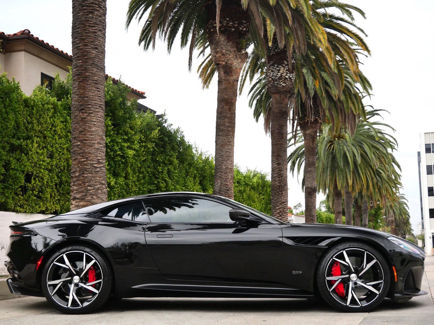 Used 2019 Aston Martin DBS Superleggera image 21