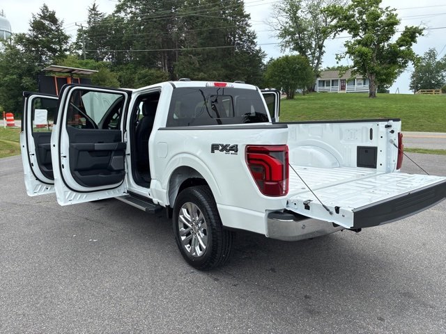 New 2025 Ford F150 Lariat w/ Equipment Group 501A Mid image 28