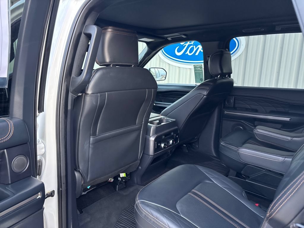 Used 2022 Ford Expedition Max Platinum AWD/4WD image 28