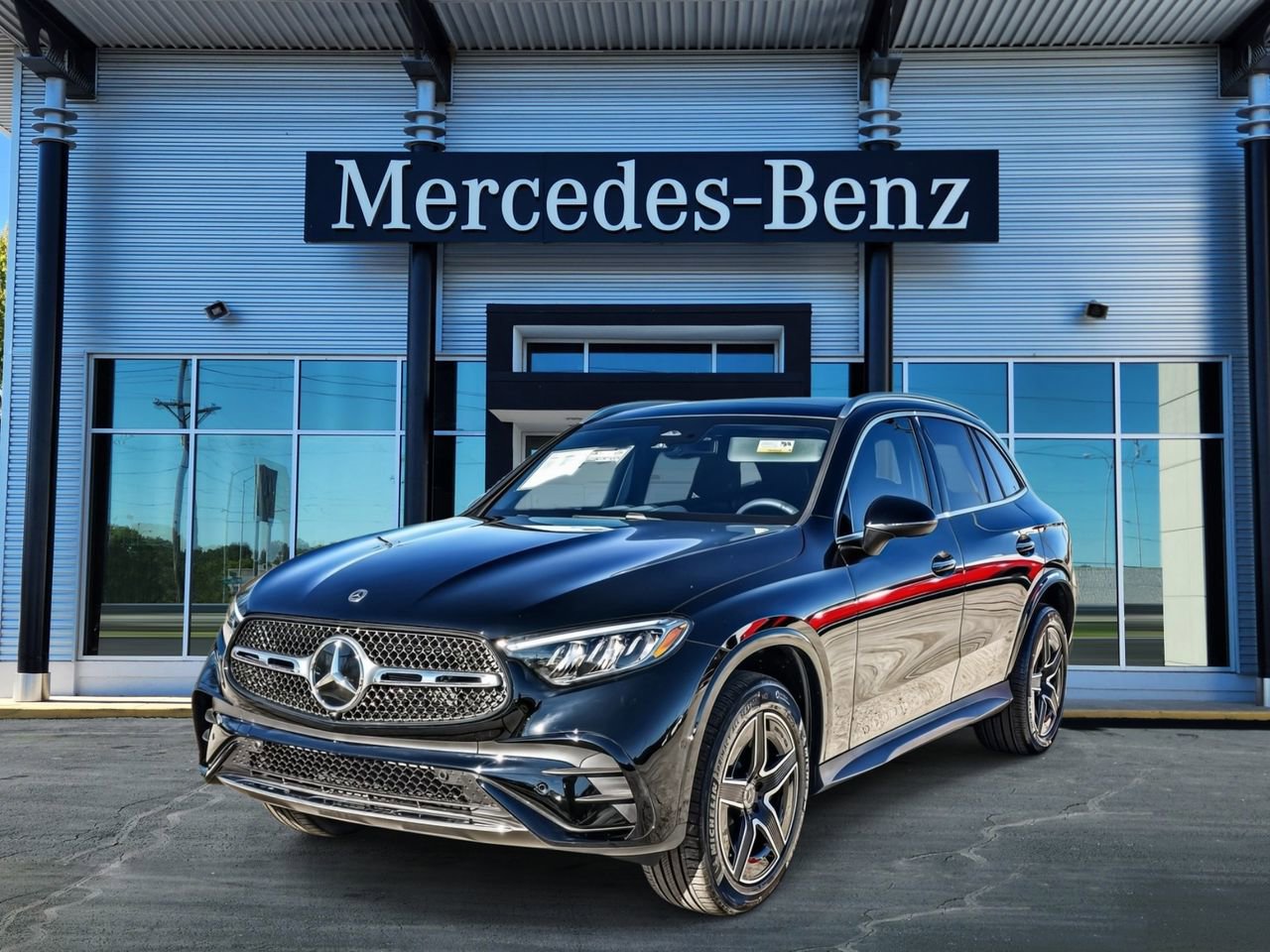 New 2026 Mercedes-Benz GLC 300 4MATIC image 3