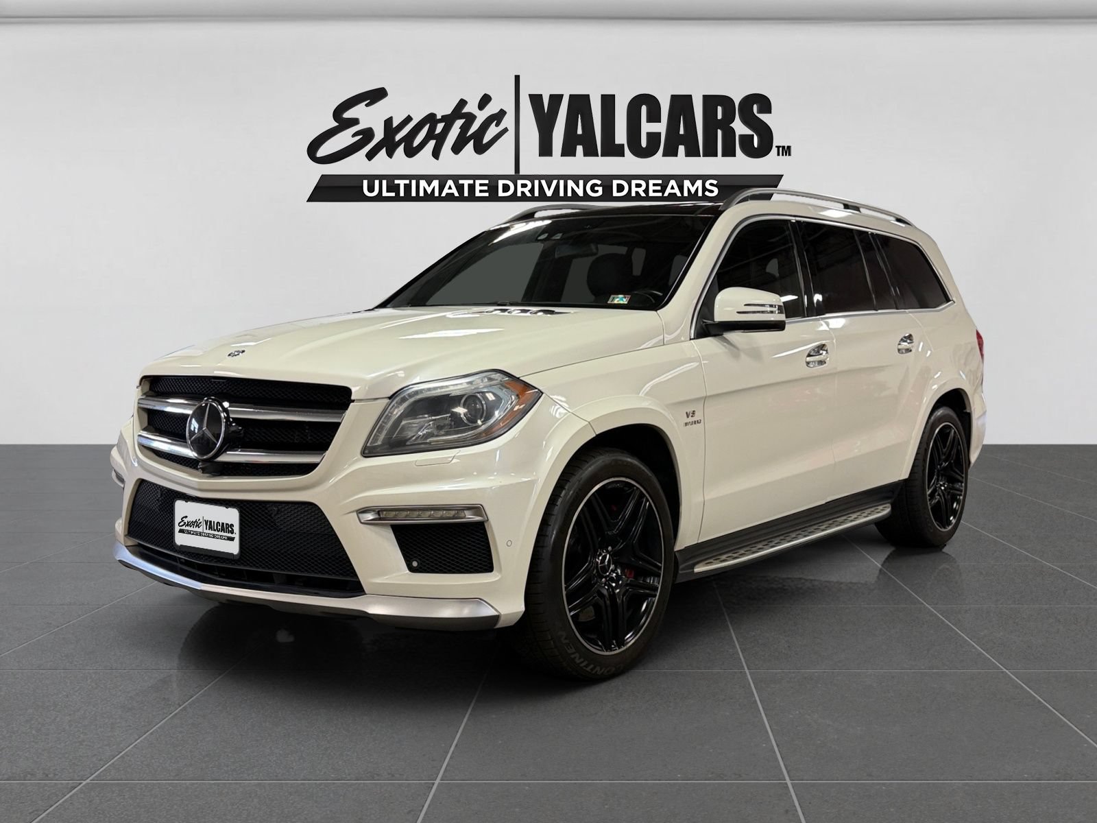 Used 2015 Mercedes-Benz GL 63 AMG 4MATIC w/ Accessory Chrome Package image 1