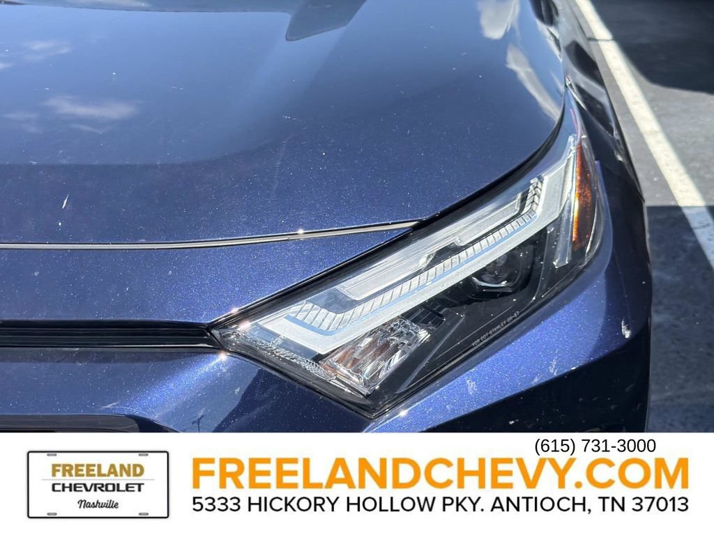Used 2025 Toyota RAV4 XLE FWD image 7