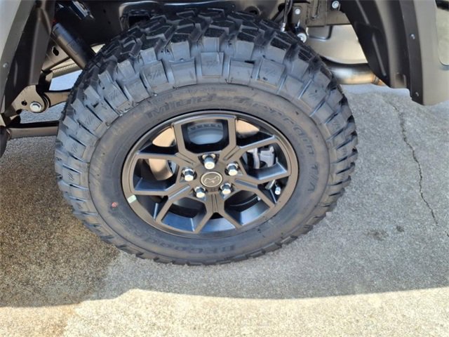 New 2025 Jeep Gladiator Sport image 17