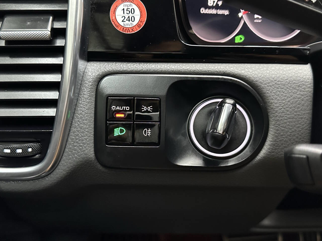 Used 2019 Porsche Cayenne S image 25