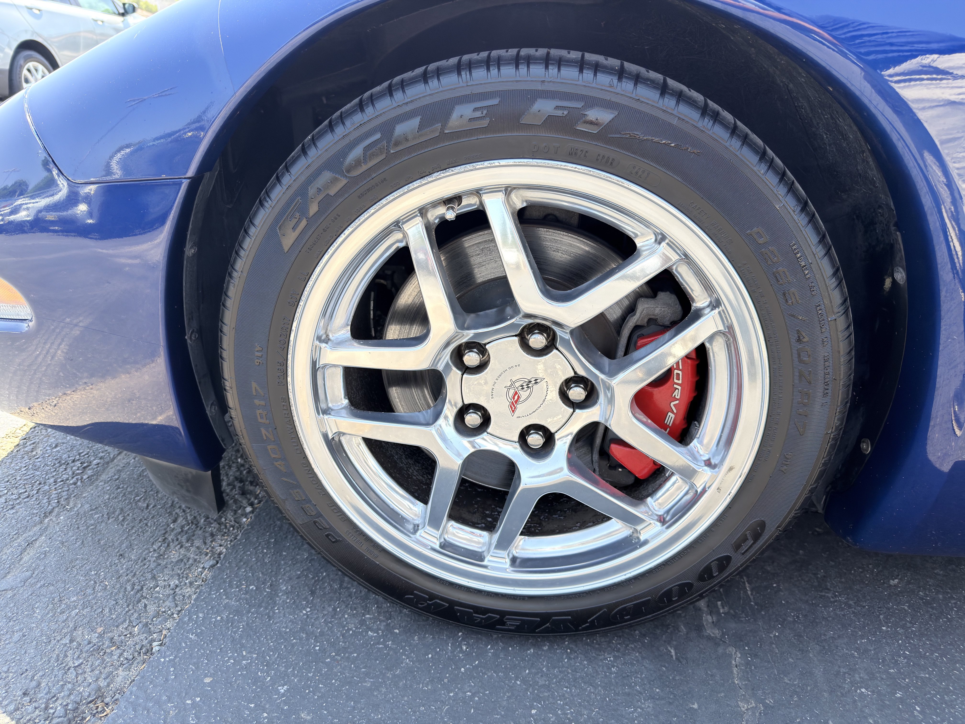 Used 2004 Chevrolet Corvette Z06 w/ Z06 Preferred Equipment Group RWD image 27