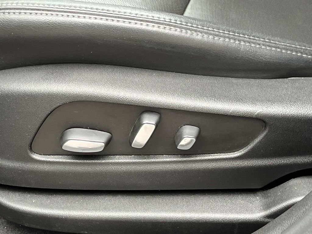 Certified 2024 Cadillac XT6 Premium Luxury image 24