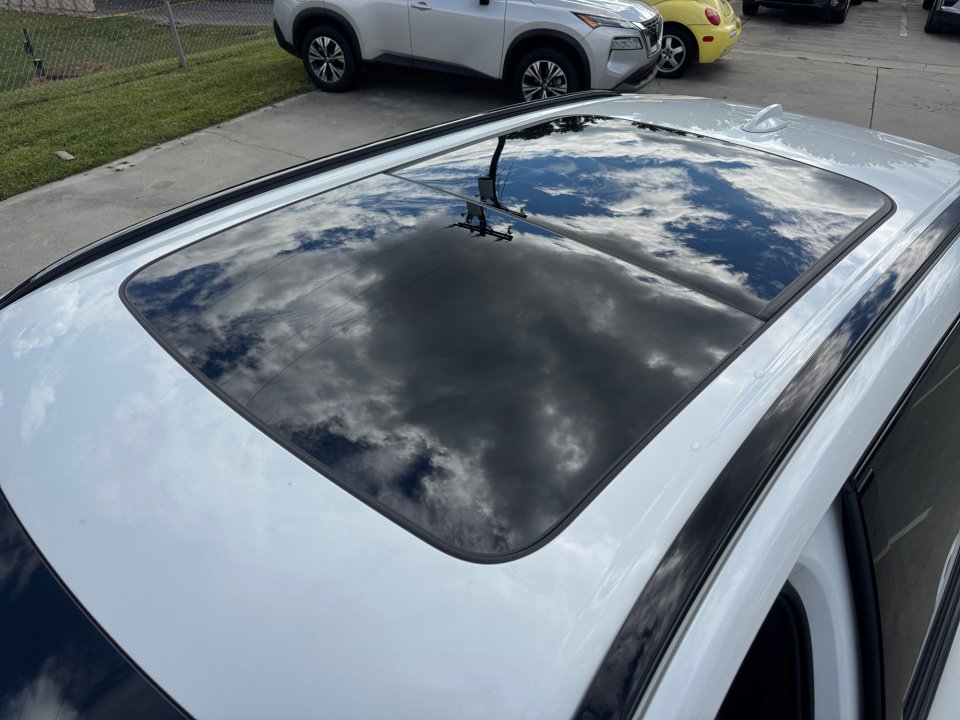 New 2026 Volvo XC60 B5 Plus w/ Protection Package Premier image 21
