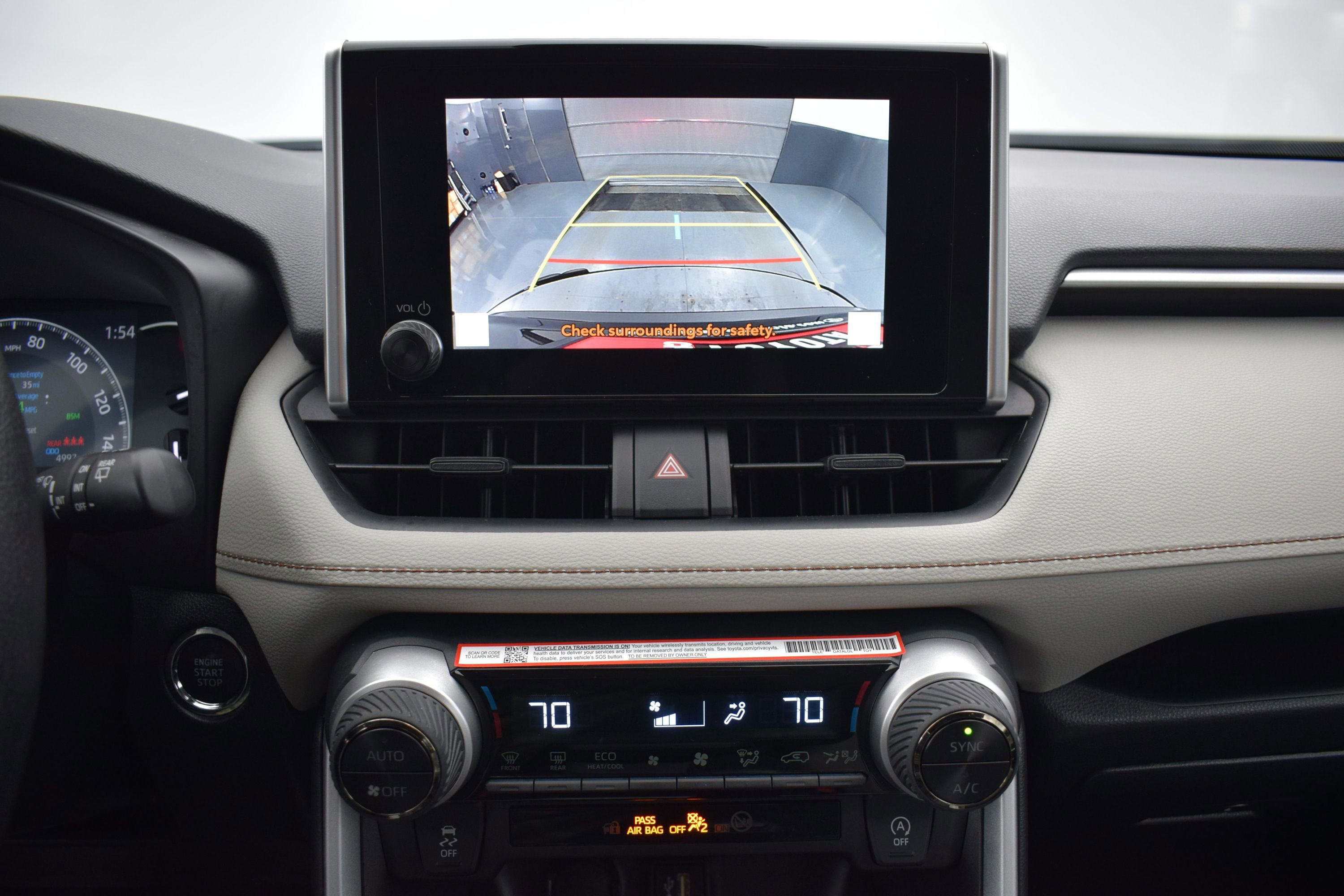 Used 2025 Toyota RAV4 XLE AWD/4WD image 15