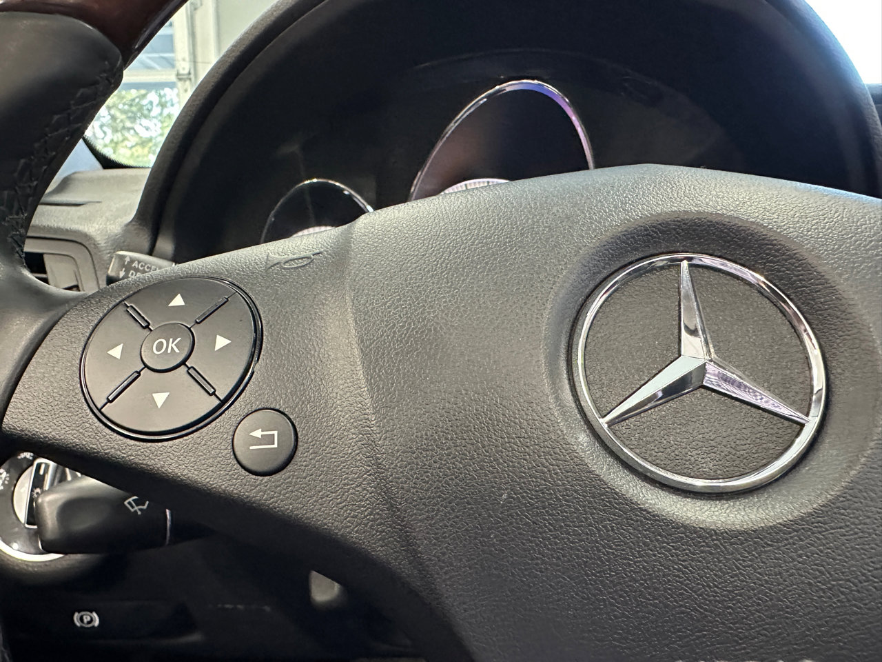 Used 2011 Mercedes-Benz E 350 Cabriolet image 37