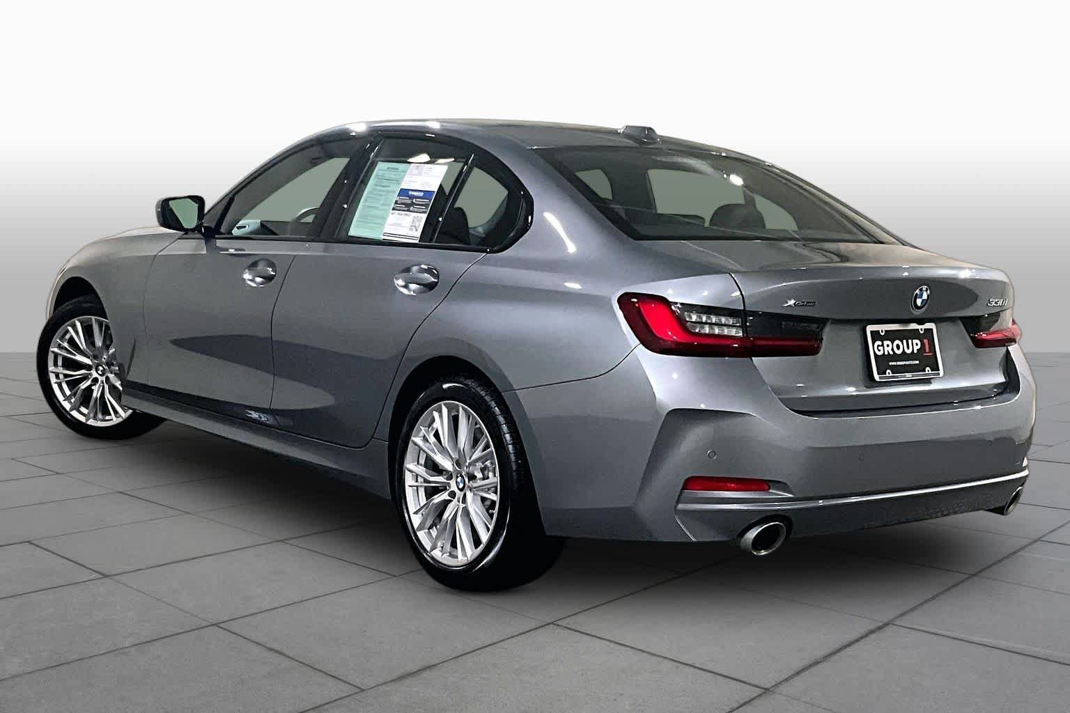 Used 2023 BMW 330i xDrive Sedan w/ Driving Assistance Package AWD/4WD image 11