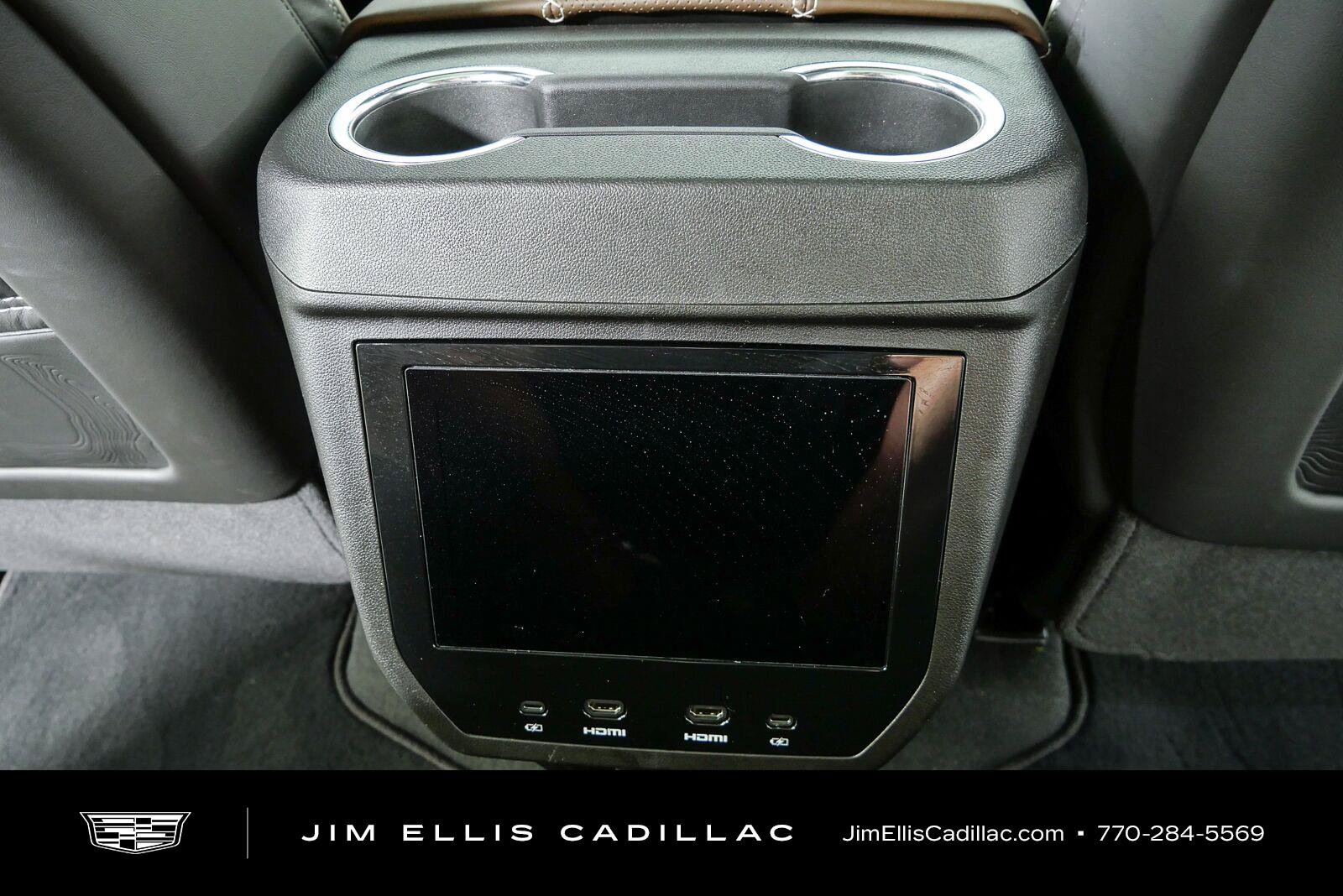Used 2025 GMC Yukon Denali Ultimate AWD/4WD image 20