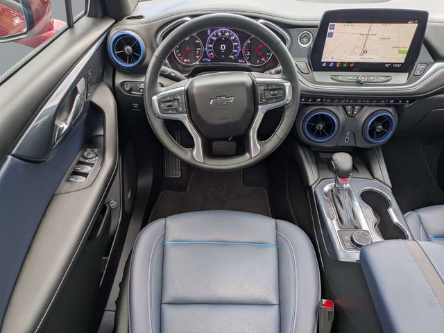 Used 2025 Chevrolet Blazer RS w/ Enhanced Convenience Package FWD image 17