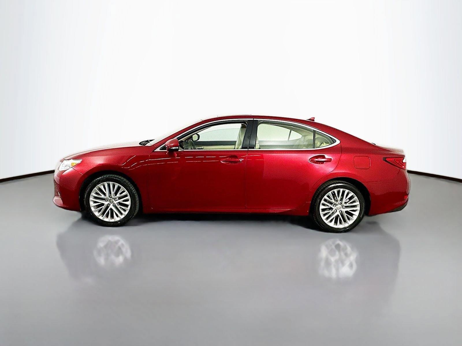Used 2013 Lexus ES 350 w/ Luxury Pkg FWD image 4