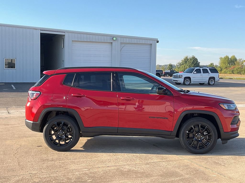New 2026 Jeep Compass Latitude image 6