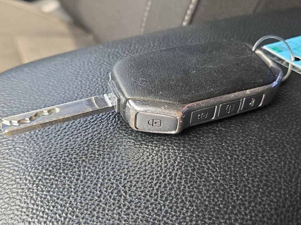 Used 2020 Kia Forte LXS image 32