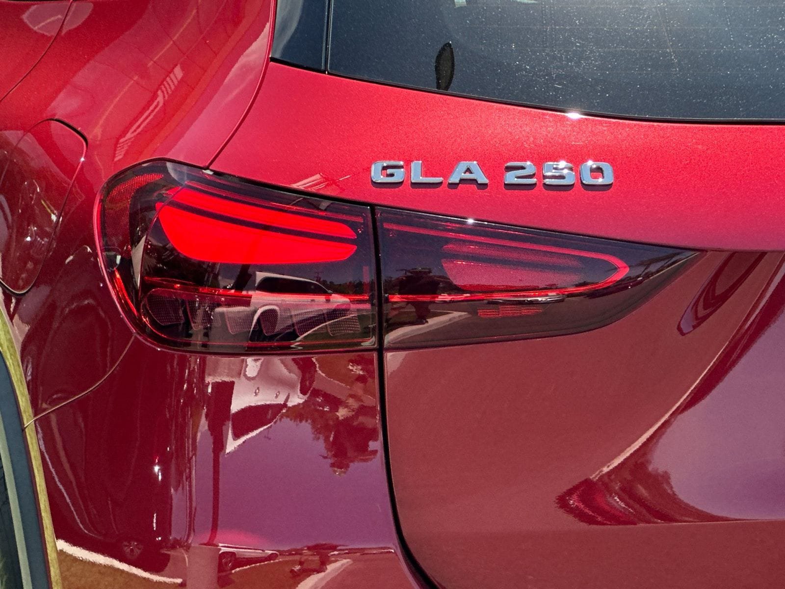 Certified 2026 Mercedes-Benz GLA 250 4MATIC image 32
