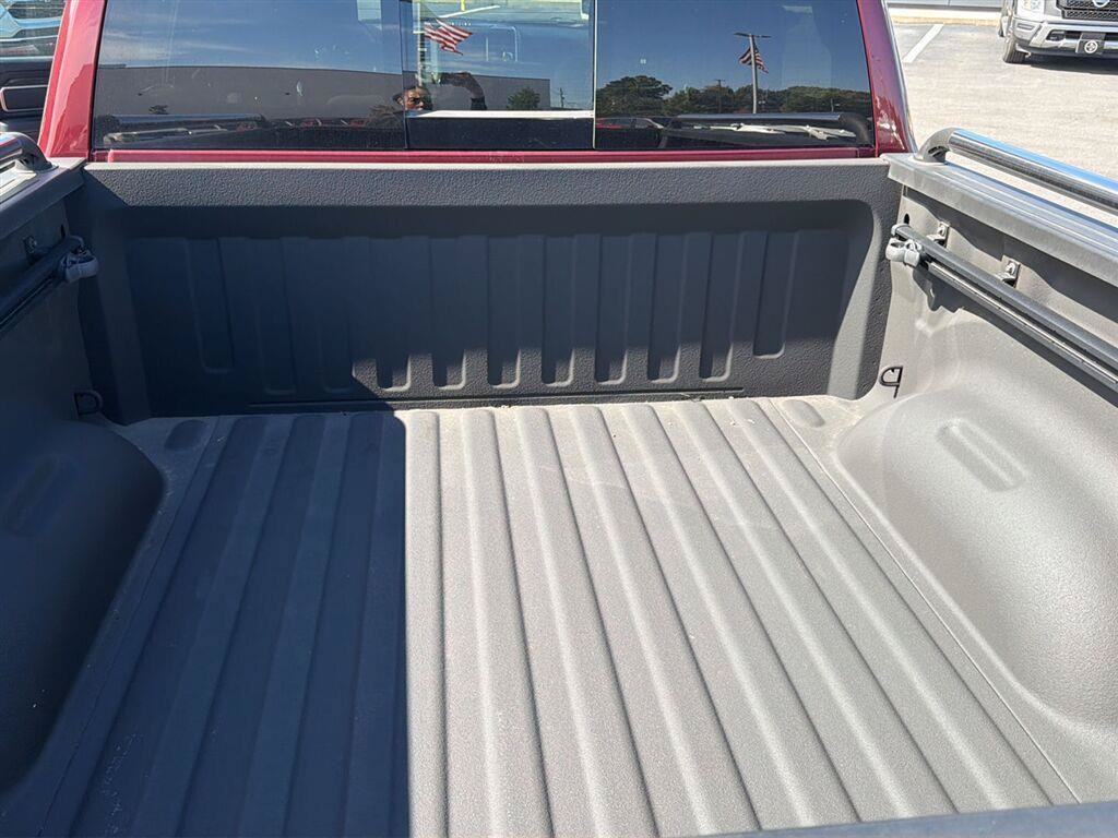 Used 2024 RAM 1500 Big Horn AWD/4WD image 14
