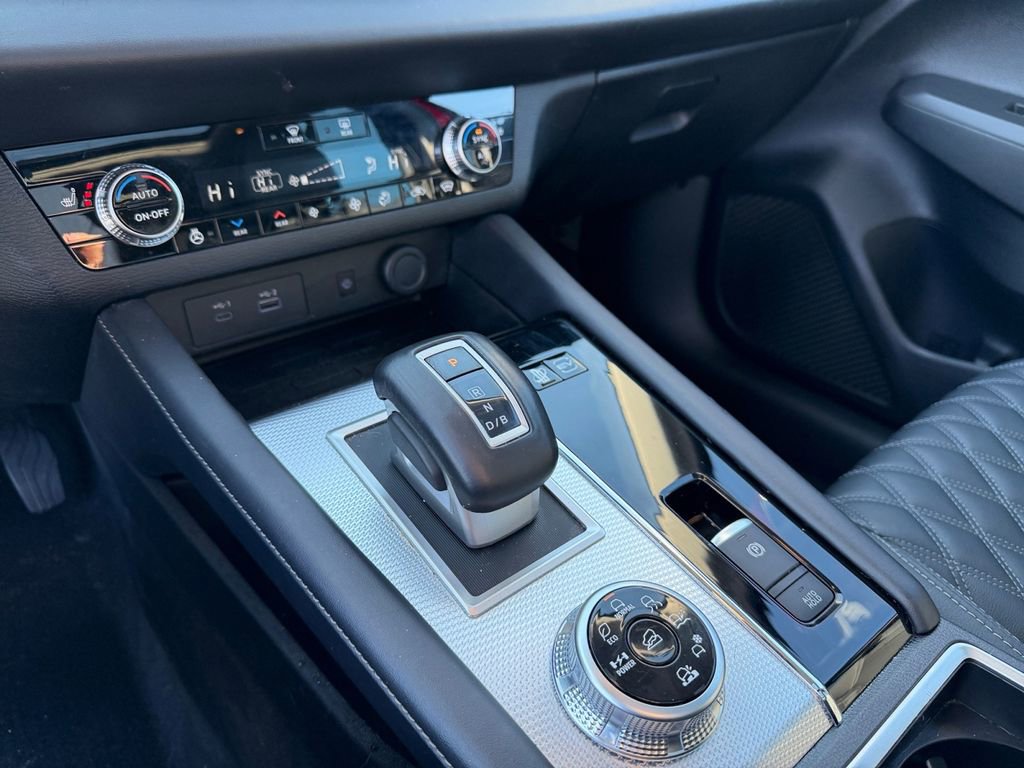 Used 2023 Mitsubishi Outlander SEL image 21