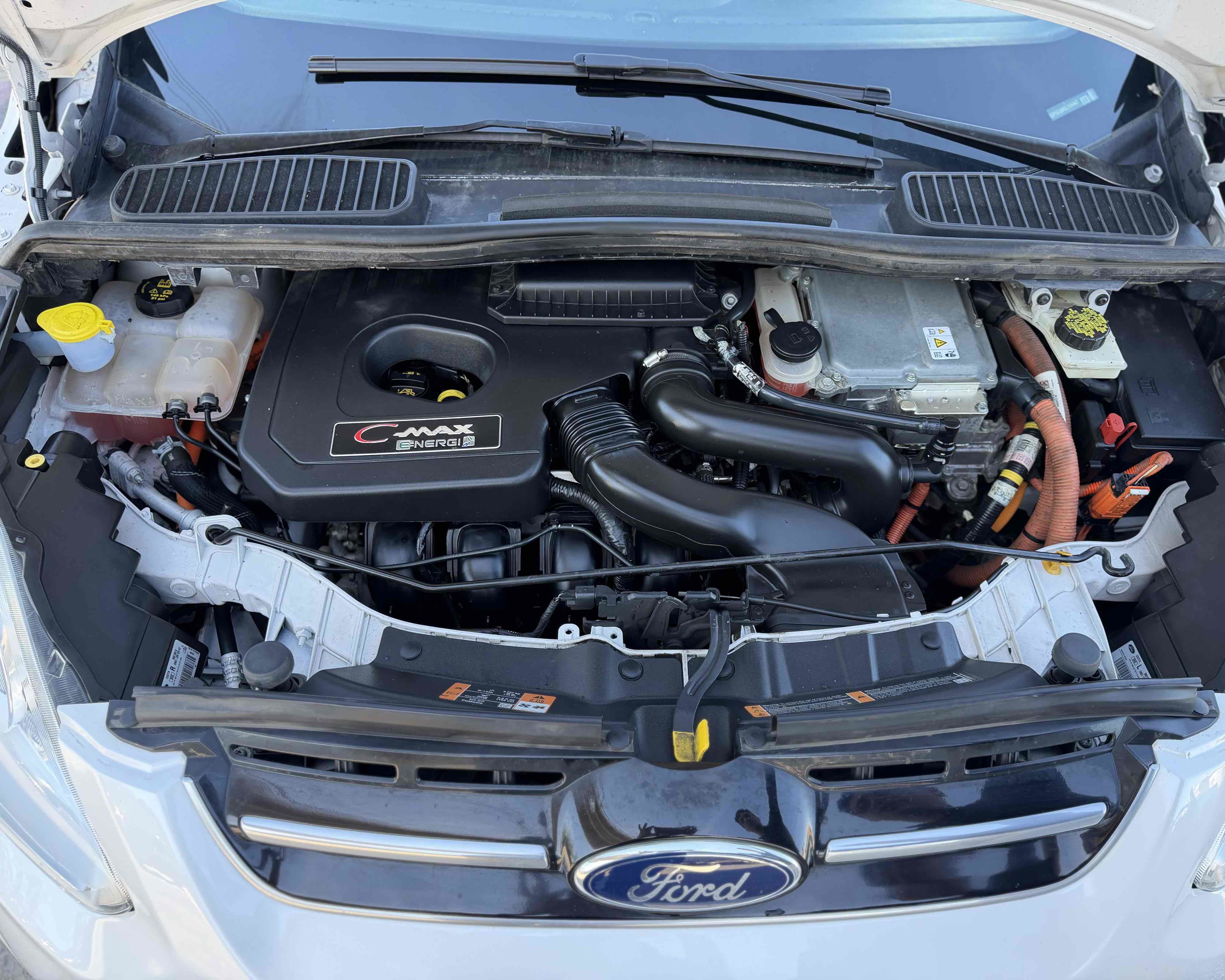 Used 2016 Ford C-MAX Energi SEL w/ Equipment Group 302A FWD image 38