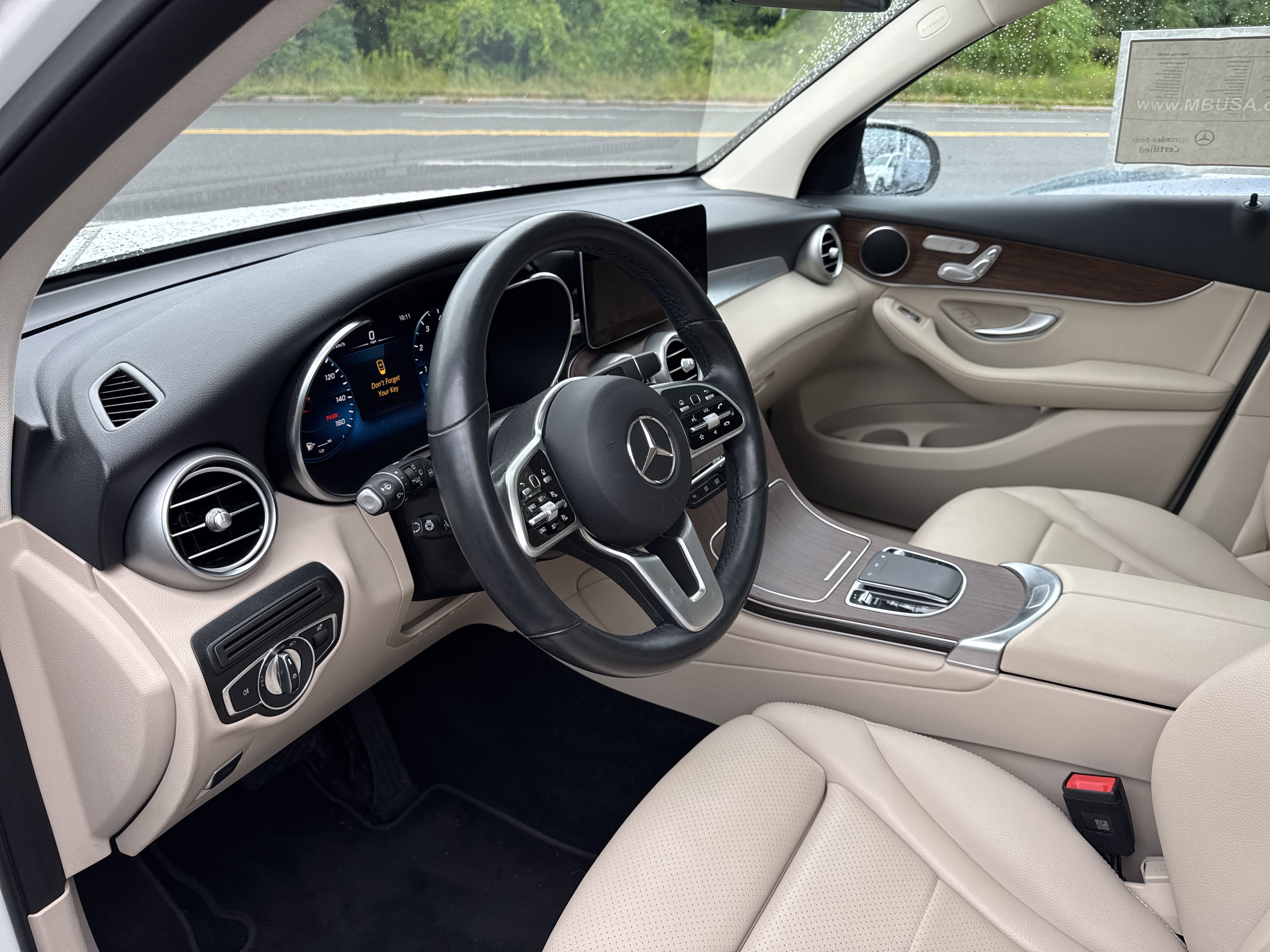 Certified 2022 Mercedes-Benz GLC 300 4MATIC image 9