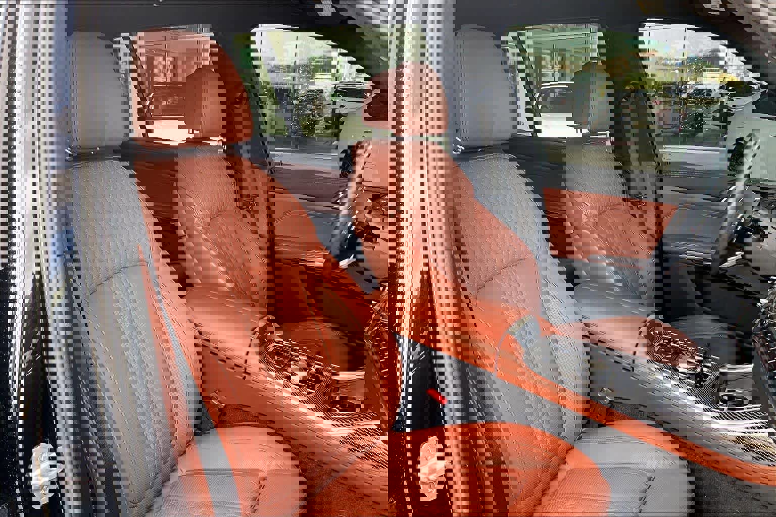 Certified 2024 BMW X7 M60i w/ Executive Package image 8