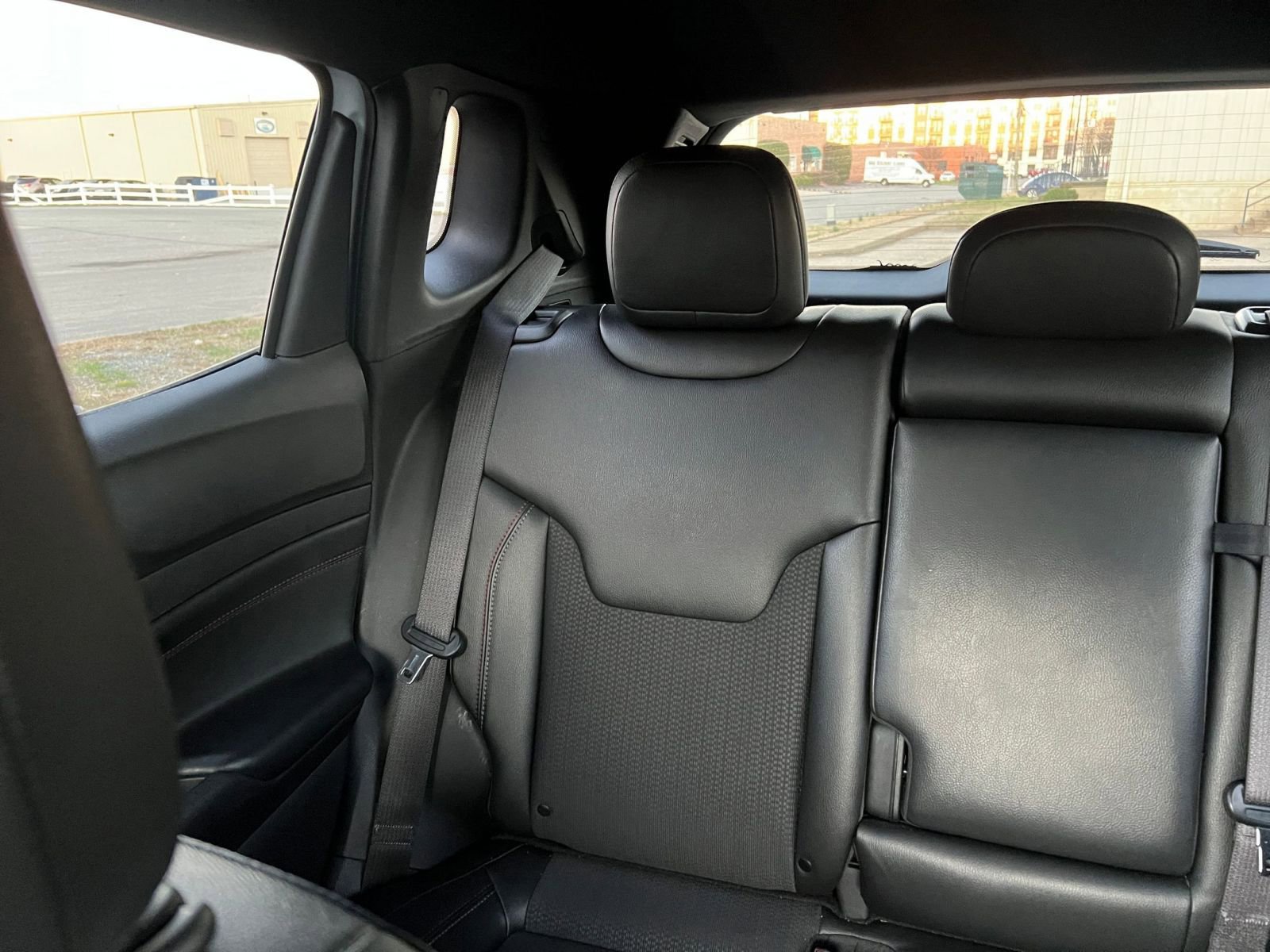 Used 2025 Jeep Compass Trailhawk image 38