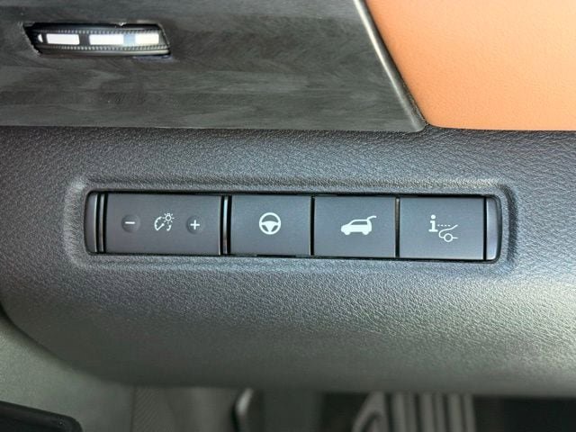 New 2026 Nissan Pathfinder Platinum AWD/4WD image 34