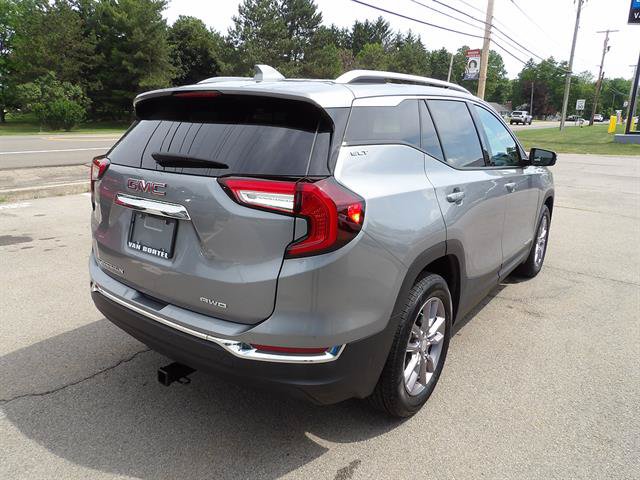 Certified 2023 GMC Terrain SLT w/ LPO, Floor Liner Package AWD/4WD image 5