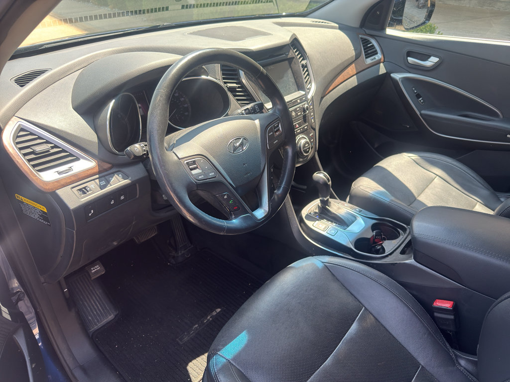 Used 2017 Hyundai Santa Fe FWD image 11